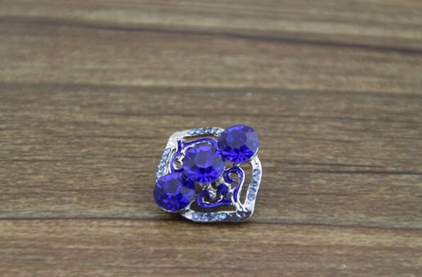 

wholesale 30pcs lot mix many styles 18mm metal snap button charm rhinestone styles button ginger snaps jewelry