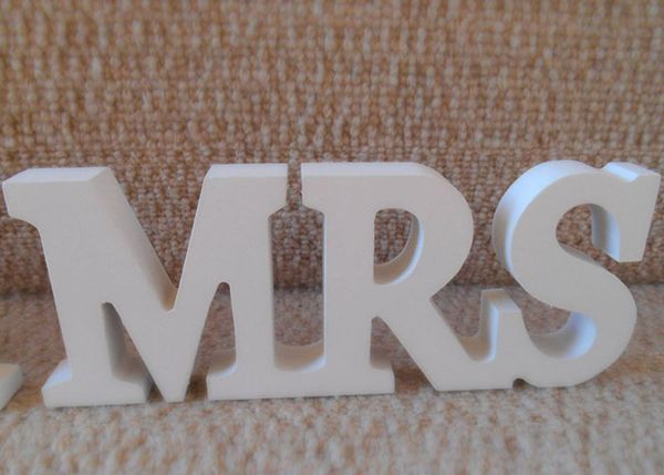 Decorazione lettera MR MRS Lettere di colore bianco ornamento per matrimonio e camera da letto signora signora Vendita in stock2824