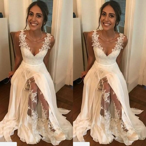 Romântico 2017 Boho Beach País Vestidos de Casamento Com Laço E Chiffon V Neck Side Dividir Longos Vestidos de Noiva Plus Size Custom Made EN11223