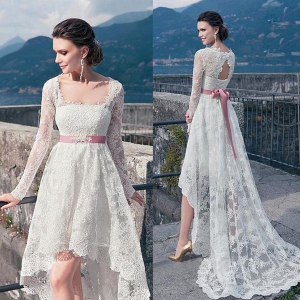 Abiti da sposa alti e bassi fascia in rosa collo quadrato illusione maniche lunghe in pizzo abiti da sposa casual che scorre buco della serratura allacciati indietro a buon mercato