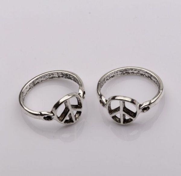 

Ring, Antiqued Silver Peace mark Patterns(zinc-based alloy),10mm wide , Diameter 21mm, Sold per pkg of 10 pcs mm6