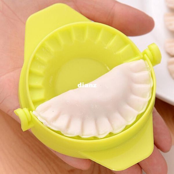 

home food tool kitchen magic creative manual pack dumpling machine food-grade plastic pinch color random