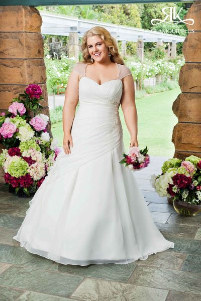 

new arrival sheer plus size wedding dresses with capped sleeve long princess beach a line chiffon bridal gowns w1363 crystal hollow lace up, White