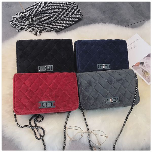 

2017 new fashion autumn and winter ladies velvet lingge chain shoulder messenger bag small bag chic bag ship