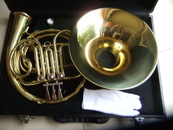 

Новое прибытие Конн 8D двойной валторна с корпусом 110625