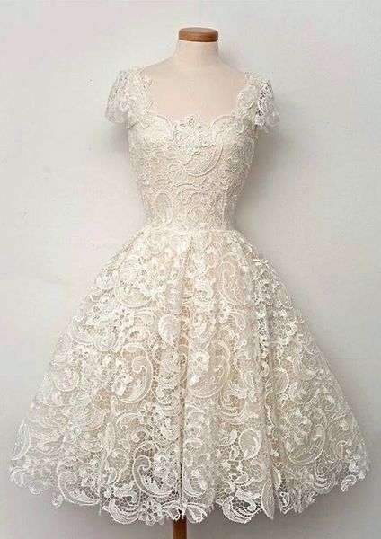 2015 Moda quente Pinterest Lace Vestidos de festa quadrada decote manga curta mini comprimento uma linha vestidos formais oco vestido de homecoming sexy