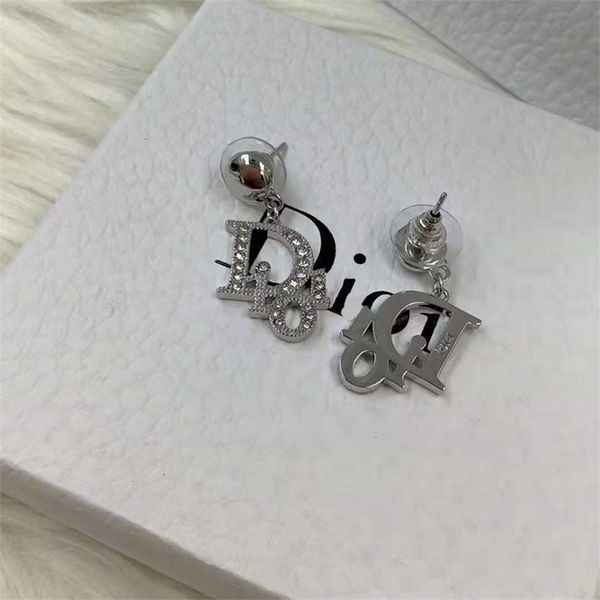 

aaa designer jewelry letter rhinestone fashion brass material du platinum 925 silver needle earrings vk8e