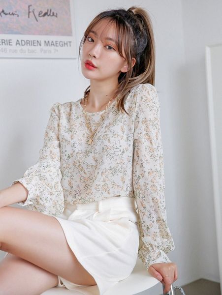 

dazy ditsy floral bishop sleeve blouse h3yf#, White