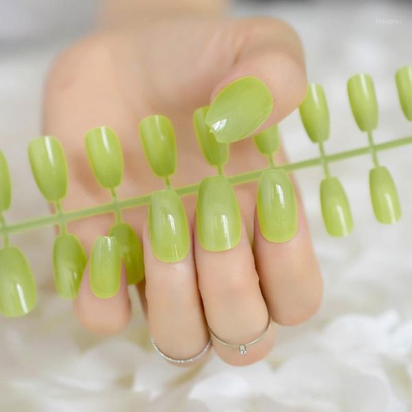 

coffin design candy nail kit 24pcs yellow green square medium acrylic fake nails without glue sticker manicure tool 724b1, Red;gold