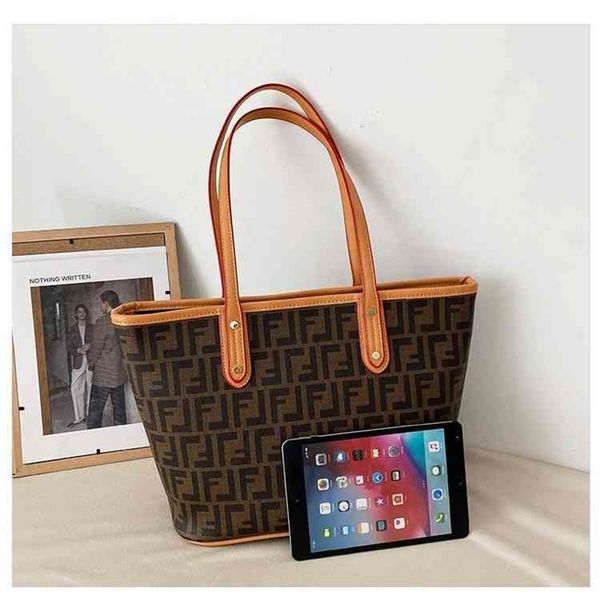 

70% off deals online trendy fashion hand bag large capacity letter one shoulder women's versatile commuter pu bucket bag