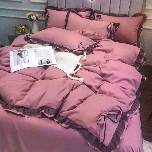 

bedding sets four-piece princess-style bowknot lace solid color set, universal in all seasons, soft and comfortable