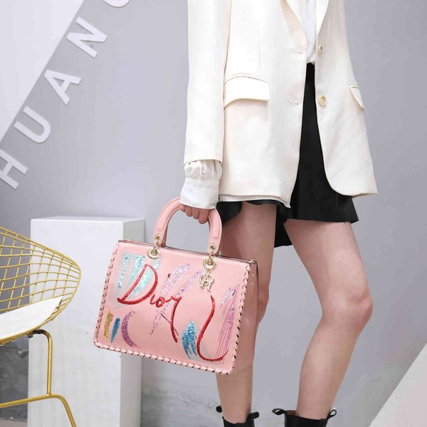 

design trendy hands hand-held messenger princess texture sequin embroidery bag