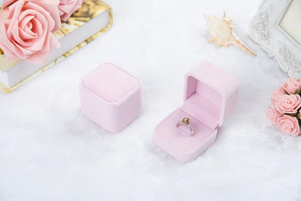 

gift wrap 50 pcs high-grade flannel box fillet color optional