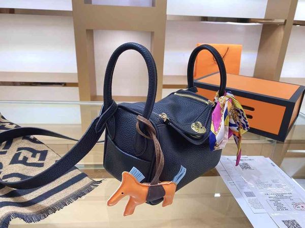 

2021 luxury designer lin dy ribbons letter lock clutch bags lady shell tote saddle h shoulder bagshileng