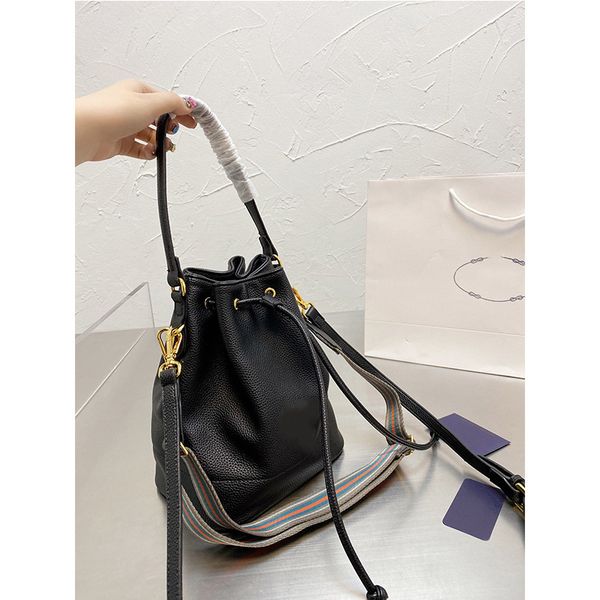 

daily commuting park tower high version fashionable foreign style bucket girl's bag one shoulder messenger luxuryss designerss yw
