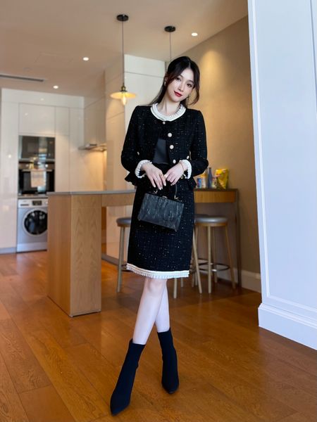 

heavy pearl ruffle skirt, White