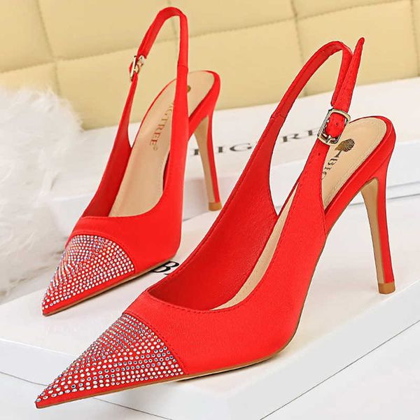 

classic luxury designer shoes women's sandals pointed toe women pumps 2022 ladies hollow out heeled plus size 43 paris wholesale, Black