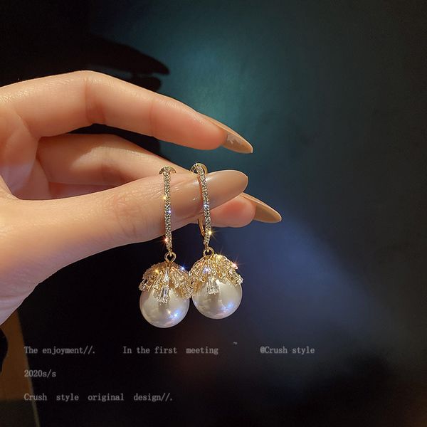 

925 silver needle zircon pearl earrings with simple personality design