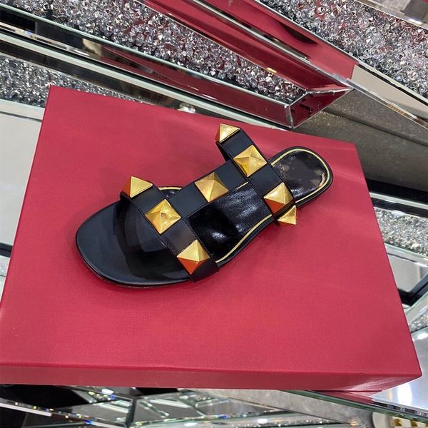

2021 new leather flat bottom one line belt women wear sandals fashion rivet british slippers zlh, Black