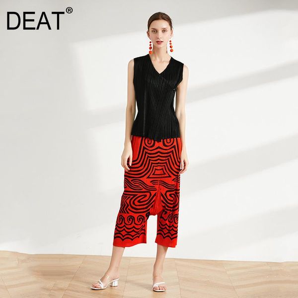 

pleated suit woman single button v collar t shirts + striped print harem pants loose 2021 summer plus size clothing ht950 women's two p, White