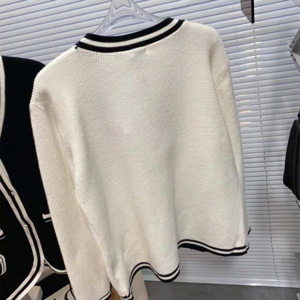 

2021 autumn new fashion small fragrance single breasted loose casual slim men's and women's same knitted cardigan, White;black