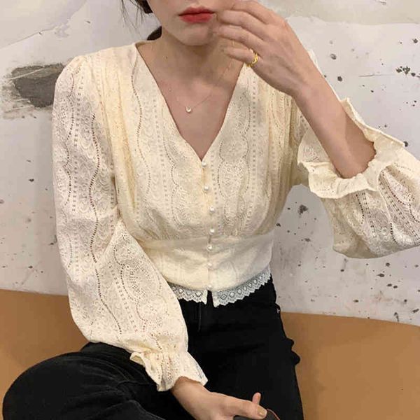 

blouses spring new women sweet v-neck lace flare sleeve shirt pearl single breasted short lady, White