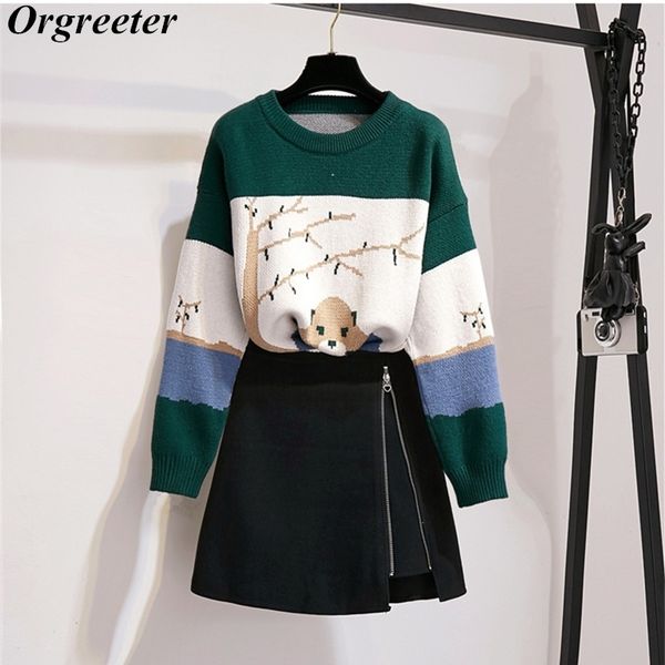

fall winter casual women two piece set cartoon animal jacquard stitching sweater and a-line mini skirt student sets 210525, White