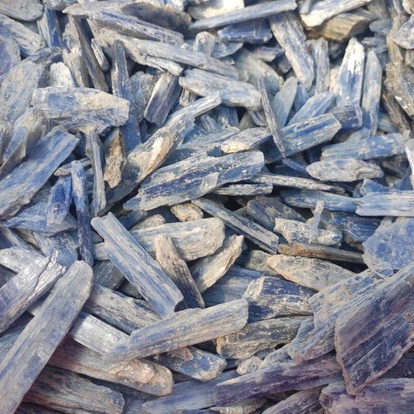 

natural quartz mineral crystal blue spar specimen decorative objects & figurines