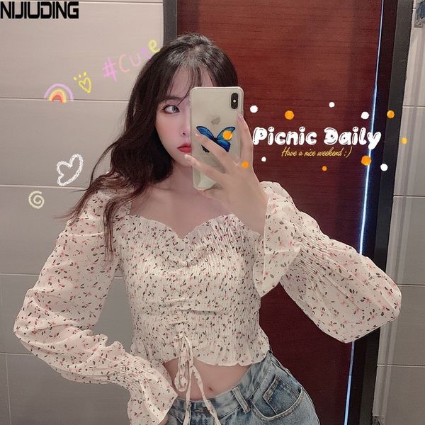 

blouses for women's spring autumn vintage floral print flare sleeve drawstring pullovers short shirts female 210514, White