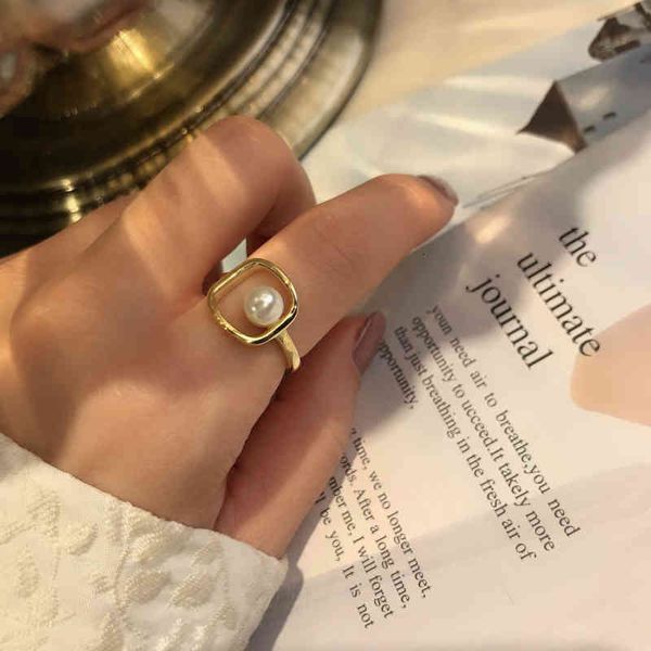 

2021 opening s925 french pure silver ring women's square design geometric pearl