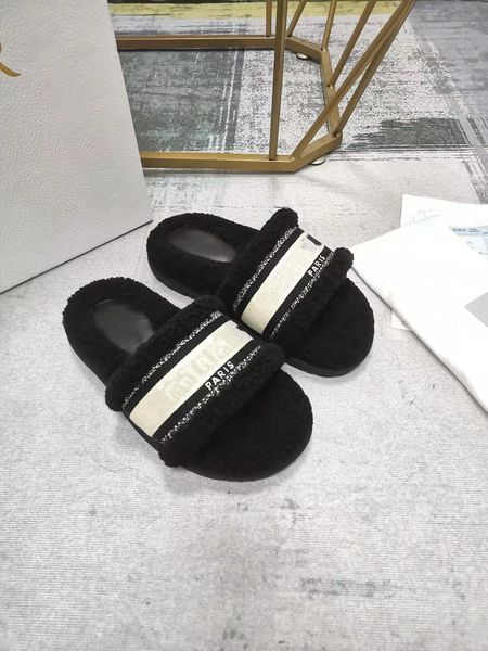 

classic 2022 early spring slippers fashion leisure women wool sandals selling slipper woman slipperss shoes autumn winter slides sandal size, Black