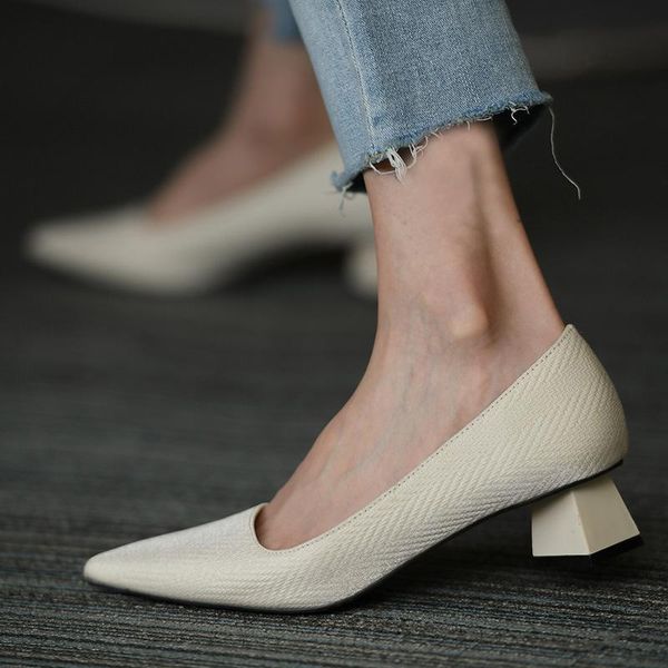 

for autumn 2021 single shoes women's milky white shallow mouth pointed toe mid-heel thick-heel commuter all-match dress, Black