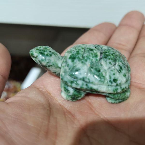 

hand carved natural lushan jade tortoise figurine quartz animal cuckold healing crystal stone home decoration gifts decorative objects & fig