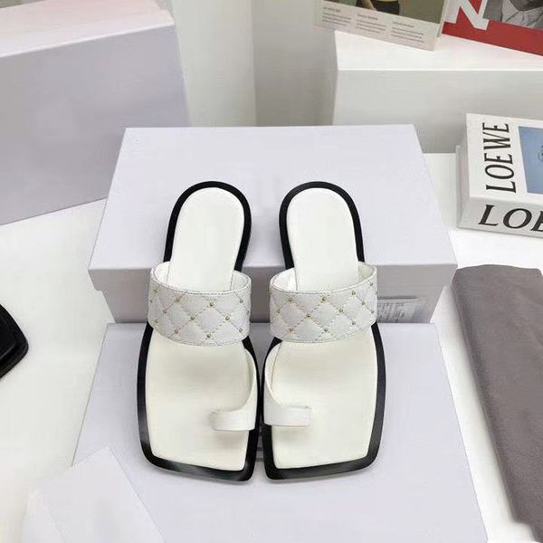 

70% off wholesale sandals flip-flops new women's shoes summer designer leather ladies slippers casual home fashion flats sandal 35-41eu, Black