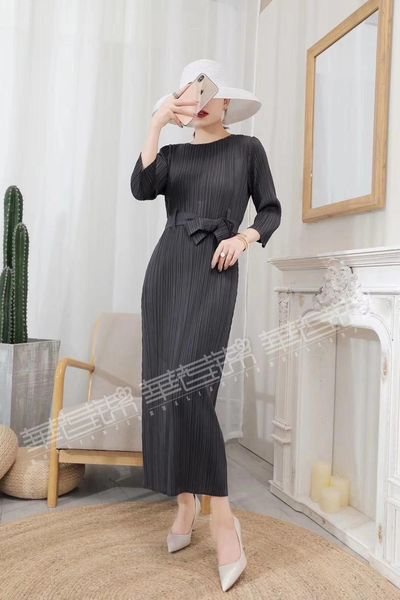 

dress miyake fold classic three quarter 0-neck solid lace-up long, Black;gray