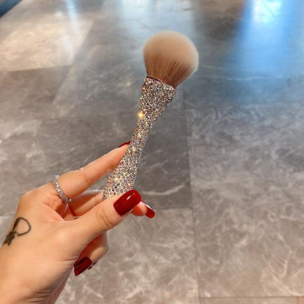 

diamond makeup brushes luxury foundation brush make up blush tools cosmetic rhinestone glitter beauty decorative objects & figurines