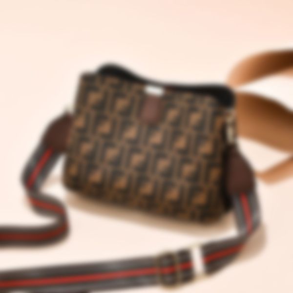 

women's 2021 new letter bucket women's diagonal one shoulder hand bags
