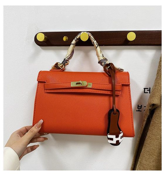 

evening bags 2021 ladies fashion shoulder the same one-shoulder hand carry silk scarf handbag all-match crossbody bag