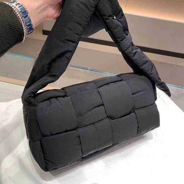 

new nylon padded shoulder bag stitching woven messenger bag famous brand designer women crossbody bags cotton handbags h1229