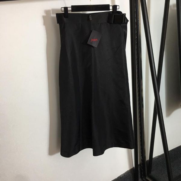 

luxury spring and summer women letter side safety button waist hip skirt black skirts