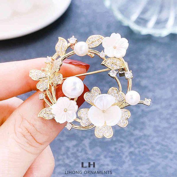 

brooch vine pearl fritillary korean fashion luxury flower pin suit coat high-grade versatile accessories, Gray
