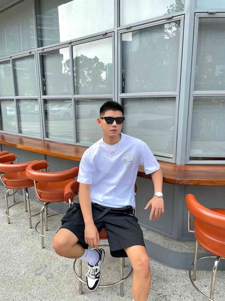 

brand 2021 fashion brand summer new ch crow luminous cross print horseshoe sanskrit round neck short sleeve t-shirt, White;black