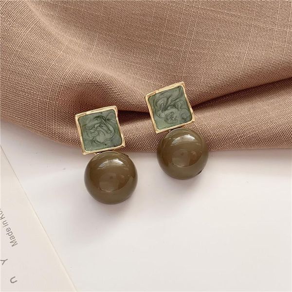 

stud 2021 temperament beautiful colorful round acrylic small earrings fashion sweet korean girl women's jewelry accessories, Golden;silver