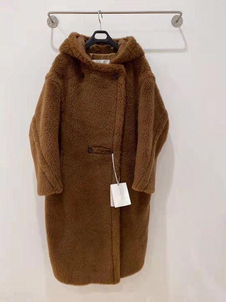 capispalla color caramello MM Teddy Bear Icon pelliccia Cappotti felpa con cappuccio cappotto più caldo con trama morbida realizzato in pelliccia di lana vergine di alpaca parka da donna