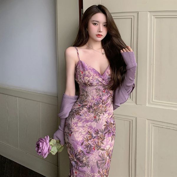 

casual dresses female shirt ed in summer 2021 with low-end floral neckle prted th spaghetti girdle, Black;gray