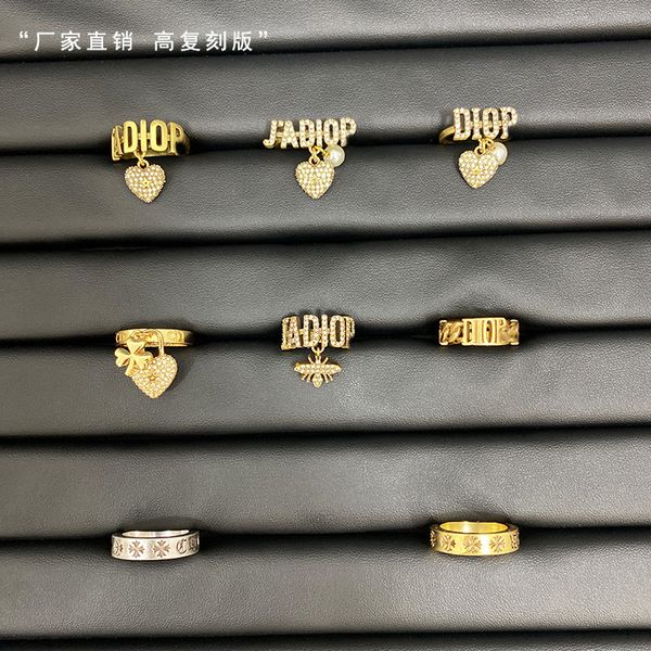 

21 year new alphabet index finger ring designed by female minority, Silver