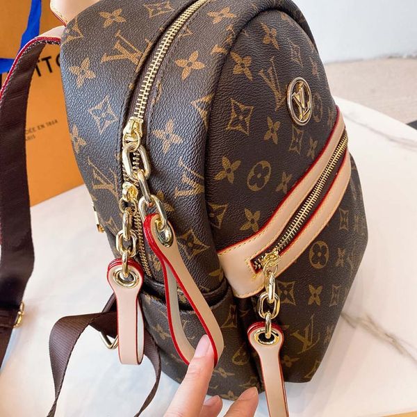 

luxurys designers bags women tote brand letter embossing genuine leather backpack style with original dust bag 05