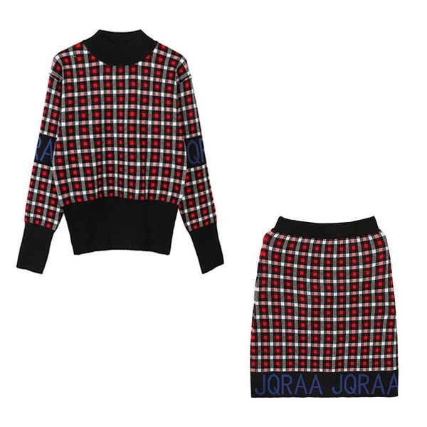 

women's vests suit in autumn and winter 2021 round neck with contrast plaid embroidery long sleeve knitted buttock skirt, Black;white