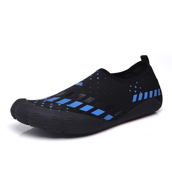 2021 Scarpe da corsa sportive da donna per uomo di alta qualità Sandy Beach Moda Nero Blu Rosso Sneakers da esterno TAGLIA 36-46 WY21-1786