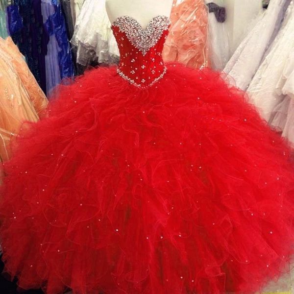 2021 красные пухлые платья Quinceanera Кристаллы Бусины из бусины.